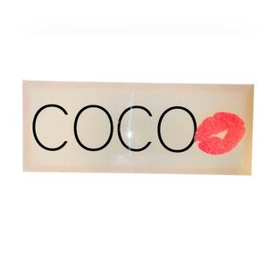 COCO Decorative Sign with Red Lip Print‎